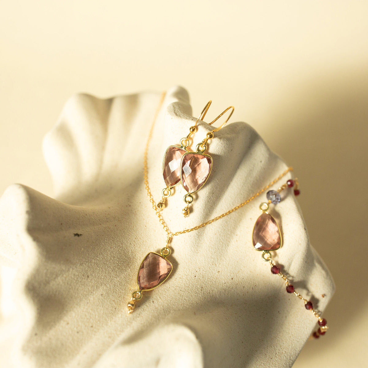 Rhodolite Garnet Gold Isla Earrings