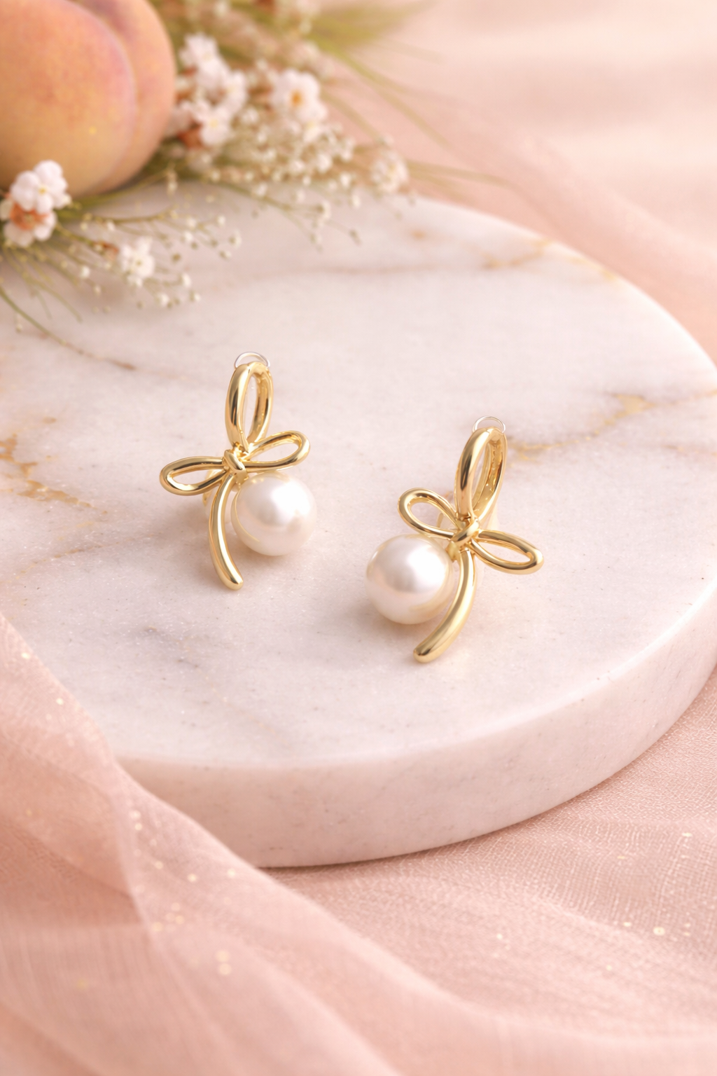 Peach Charm Bow Pearl Earrings 🍑