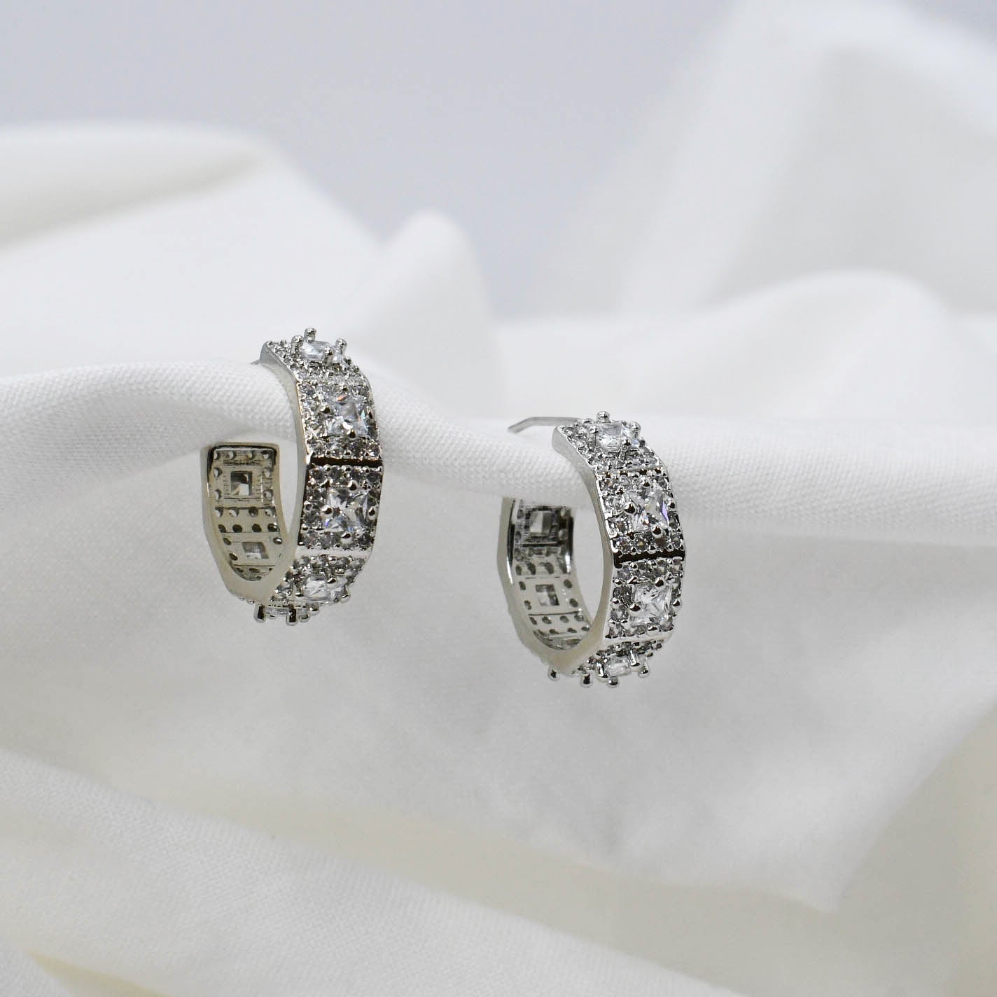 Jewel Harmony Silver Hoop