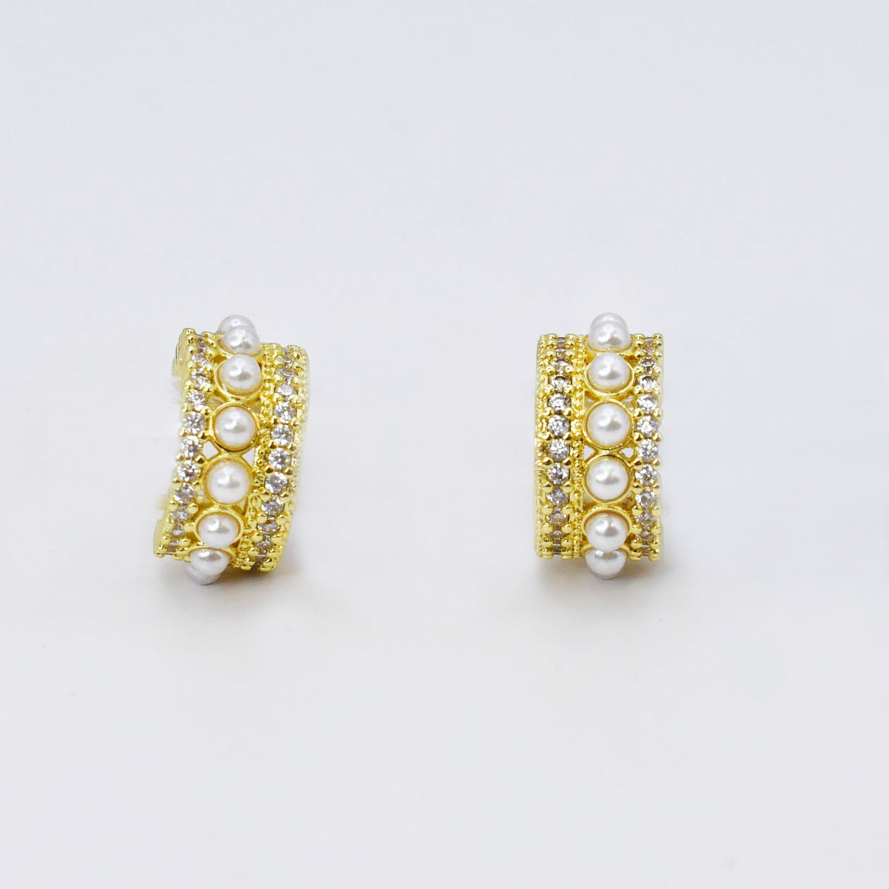 Pearly Glam Huggies