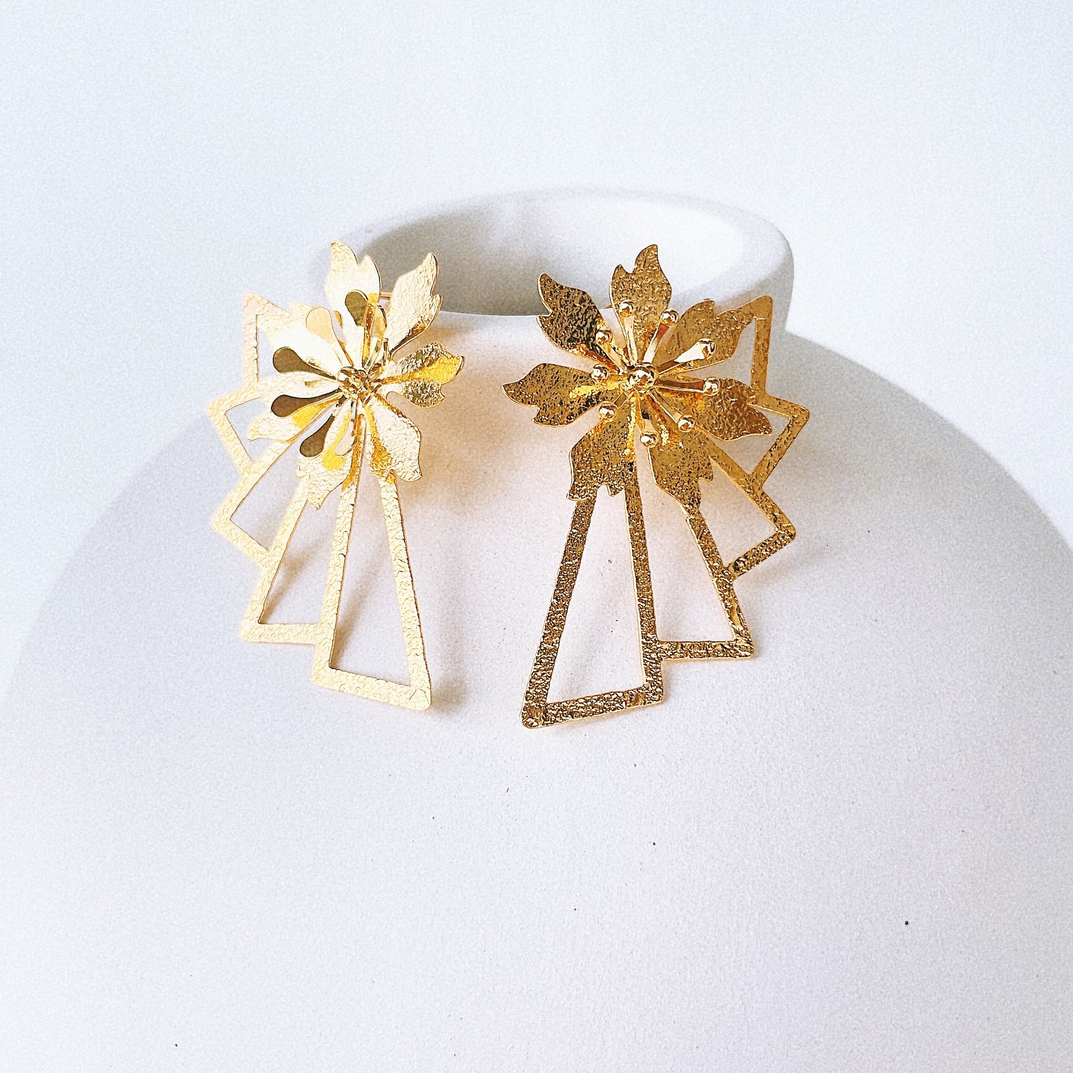 Bloom stud