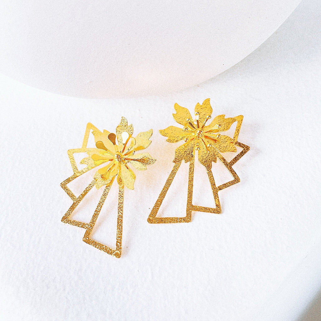Bloom stud